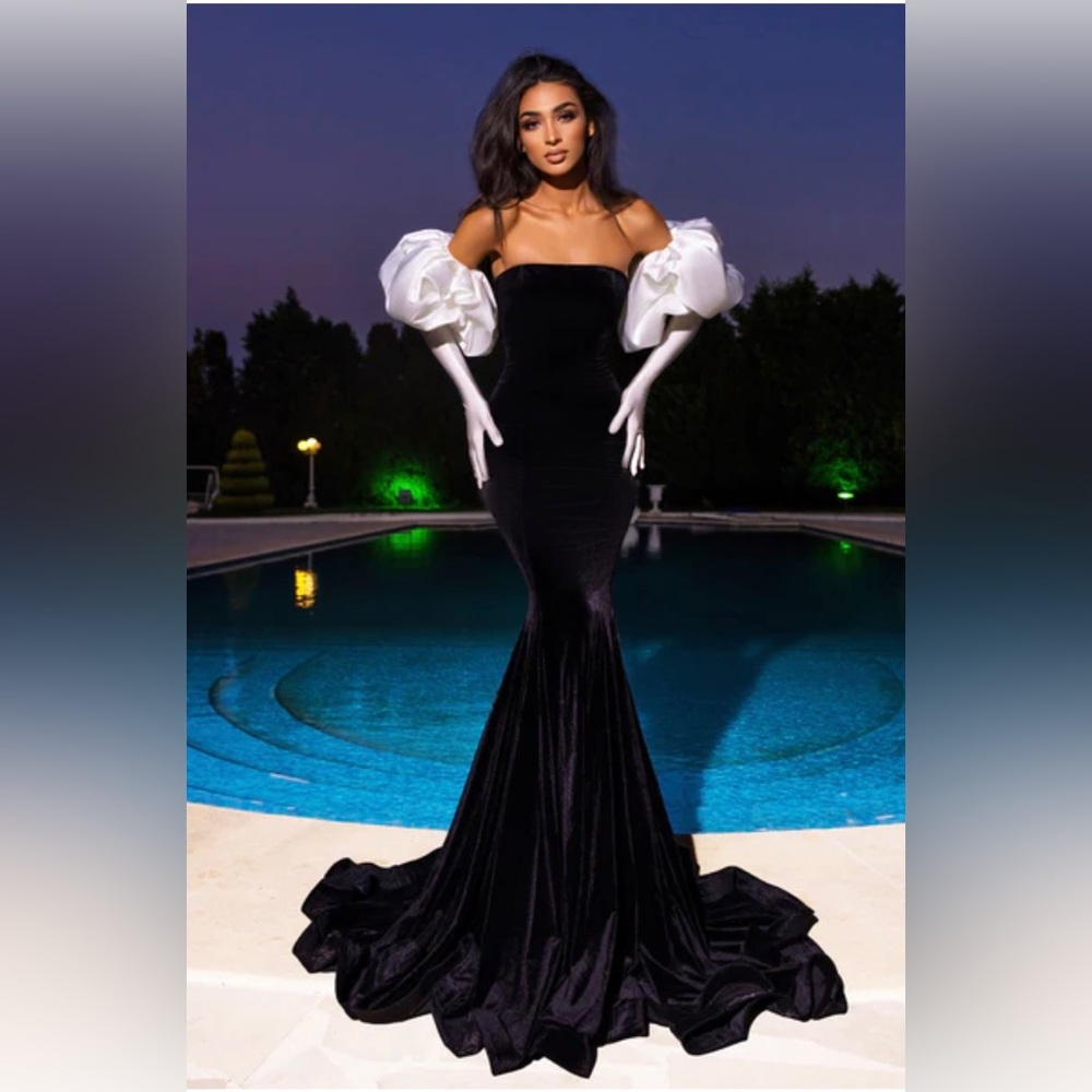Black PROM Dress! Black Evening Gown! By Portia & Scarlett Style # PS23029